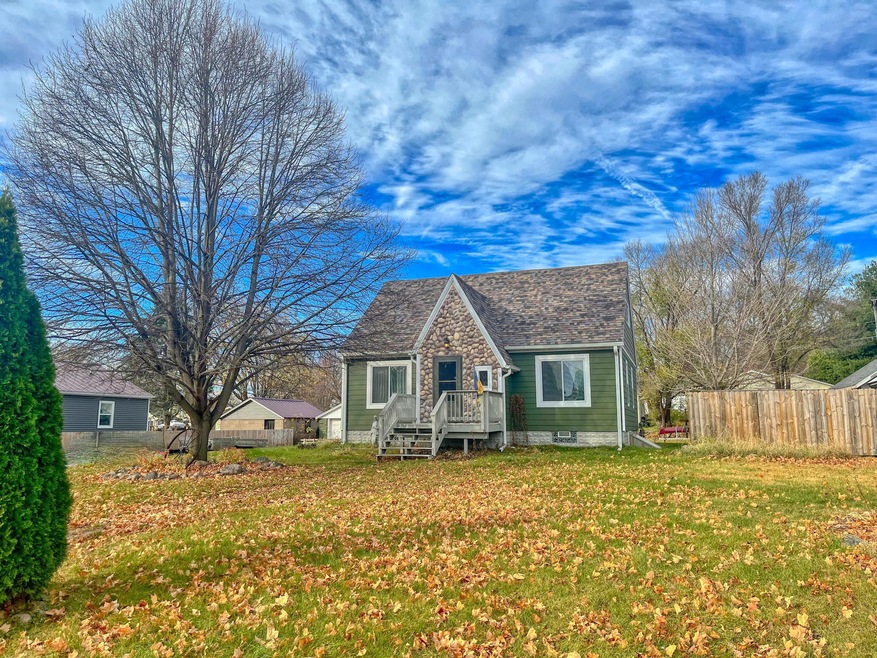 418 Long Coulee Rd, Holmen, WI 54636 - photo 1