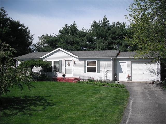 422 S Washington St, Windfall, IN 46076 - photo 1