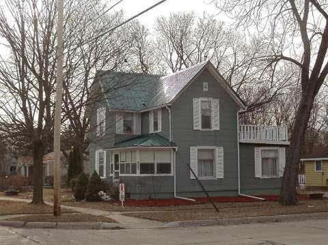 320 N Lapeer St, Davison, MI 48423 - photo 1