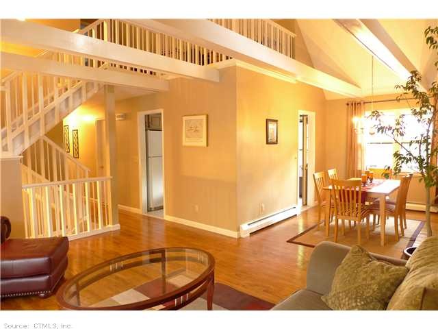 105 Stiles Rd, Southbury, CT 06488 - photo 1