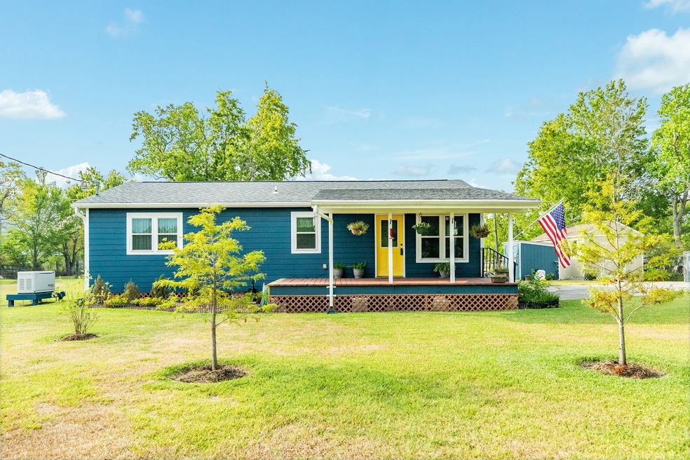 7411 County Road 172, Alvin, TX 77511 - photo 1