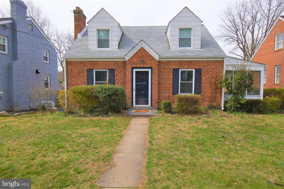 9508 Monroe St, Silver Spring, MD 20910 - photo 1