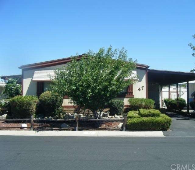 Great curb appeal. Clean and ready with ample carp