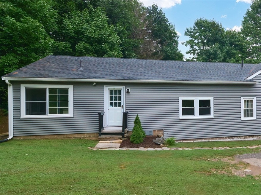 164 South St unit 1, Northborough, MA 01532 - photo 1