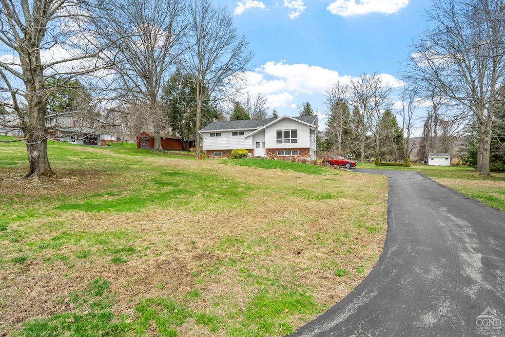Pending $425,000 • Co-Listing Agent