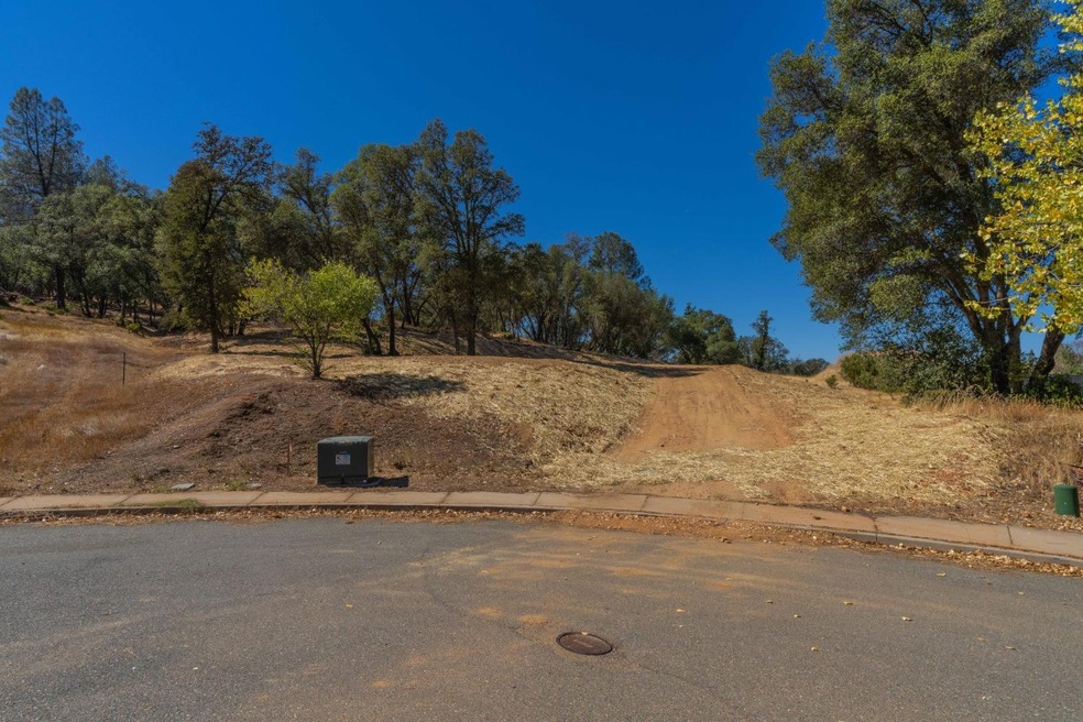 Sold $80,000 • Co-Listing Agent