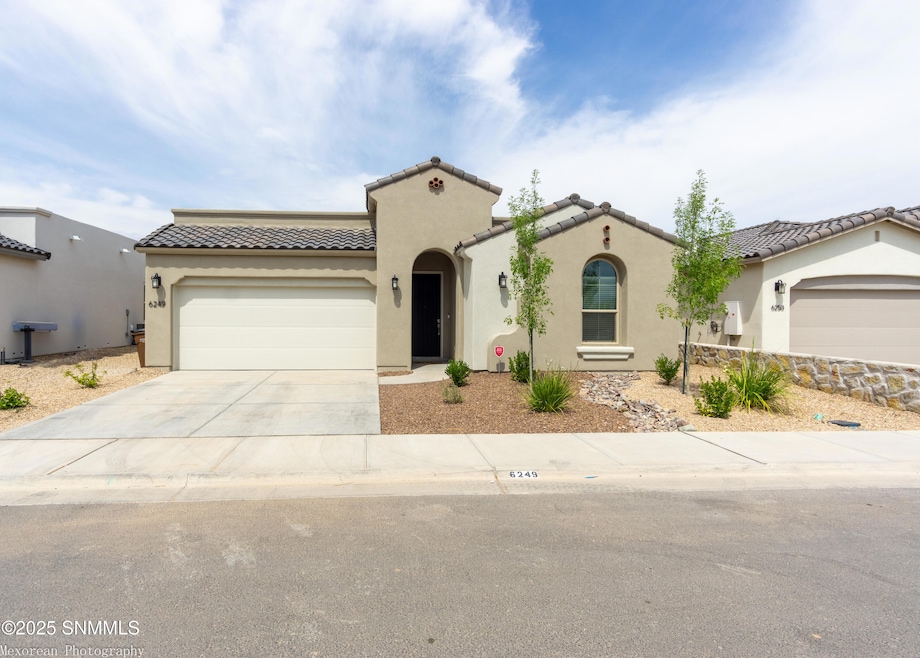 6249 Recoleta Rd, Las Cruces, NM 88012 - photo 1