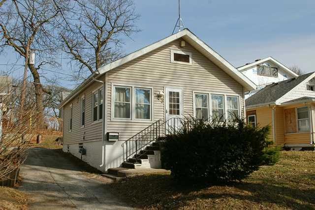 743 25th St, Des Moines, IA 50312 - photo 1