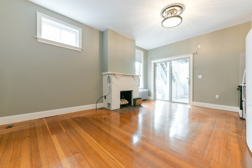 551 E 8th St unit 1, Boston, MA 02127 - photo 1