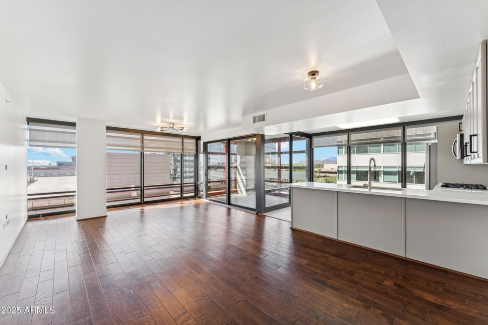 Optima Biltmore Towers unit 724, Phoenix, AZ 85016 - photo 1