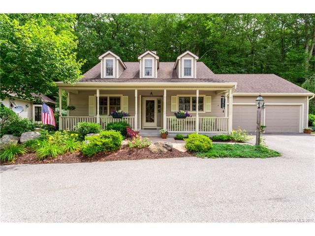 4 Gooseberry Ln unit 4, Niantic, CT 06357 - photo 1