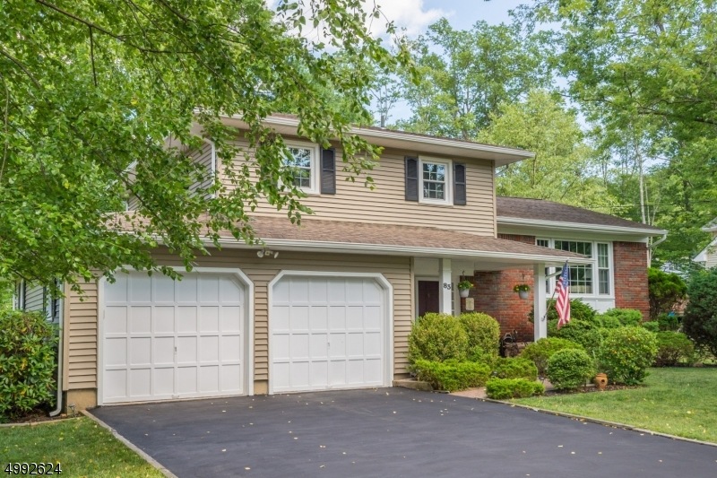 83 Toby Dr, Succasunna, NJ 07876 - photo 1