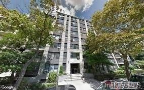 98-25 64th Rd unit 5E, Rego Park, NY 11374 - photo 1