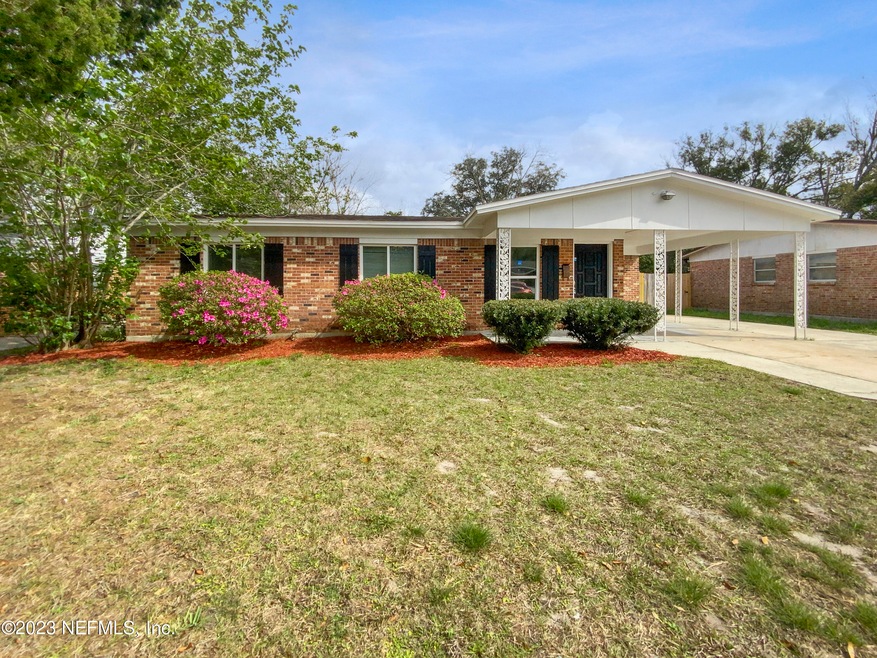 5937 Ridgeway Rd E, Jacksonville, FL 32244 - photo 1