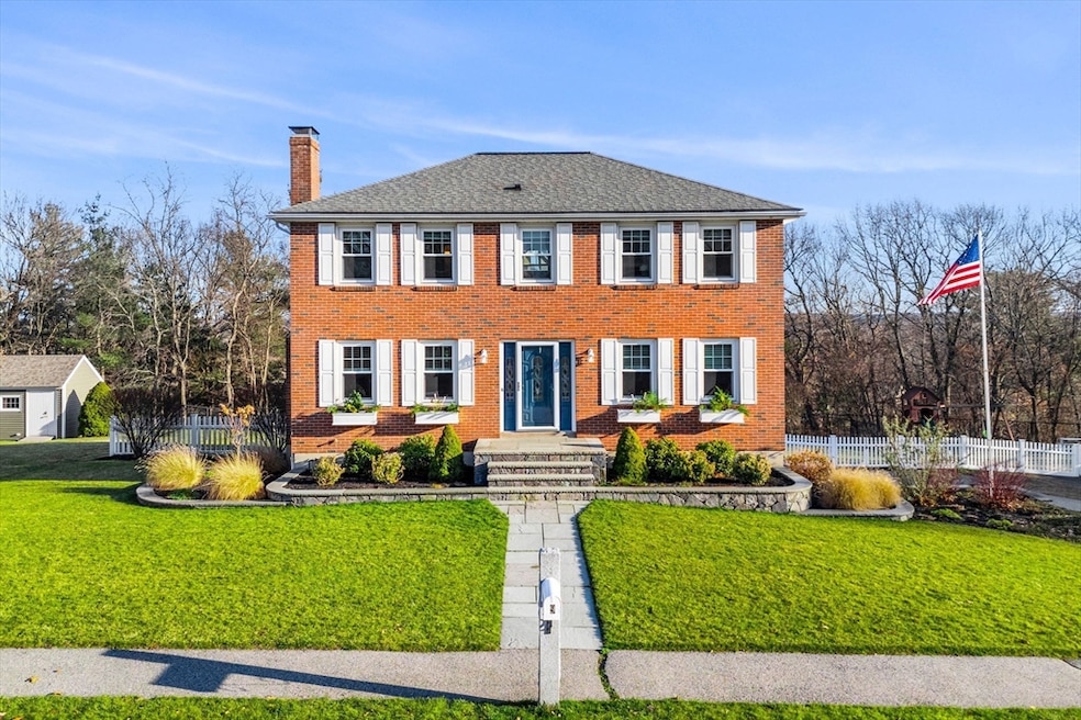 9 Colburn St, Burlington, MA 01803 - photo 1