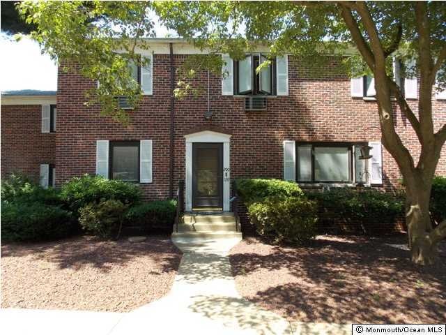 200 Manor E unit 200, Red Bank, NJ 07701 - photo 1