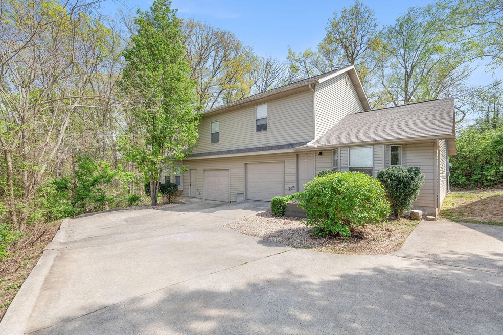 1297Hillcrest-1