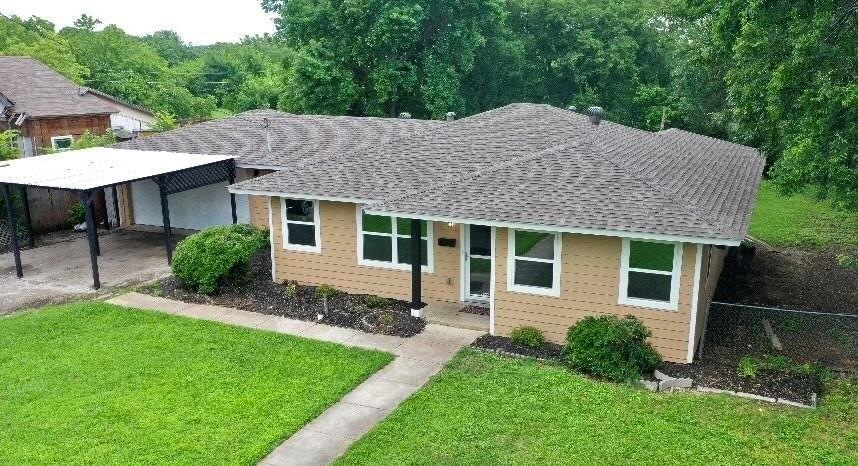 306 N Paris St, Ennis, TX 75119 - photo 1