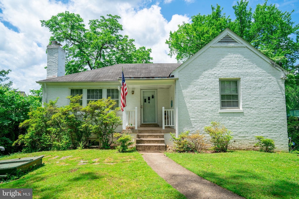 Sold $942,500 • Co-Listing Agent