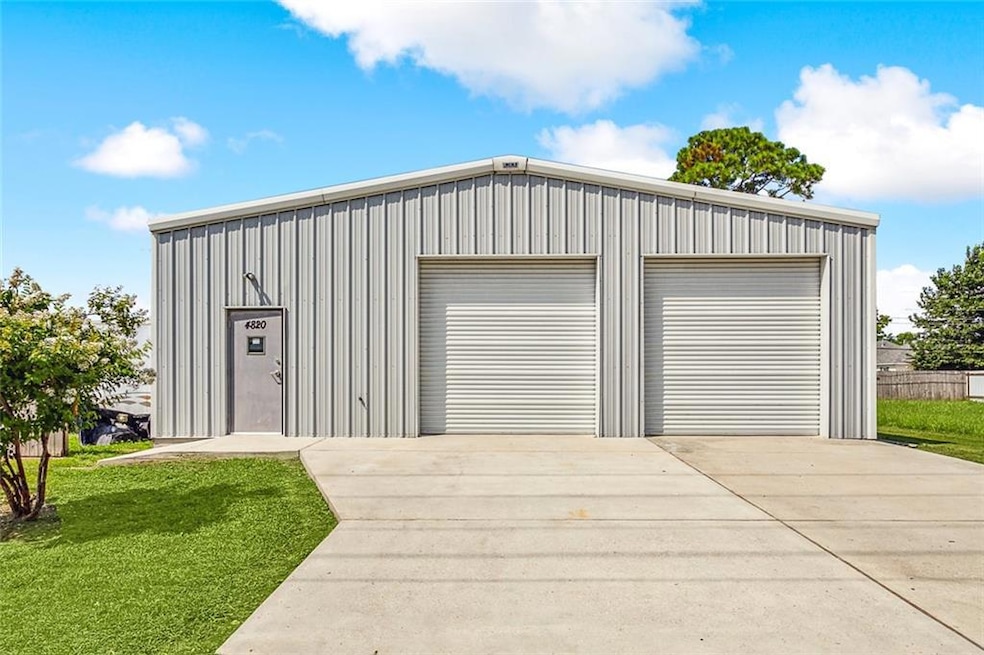 4820 E Judge Perez Dr