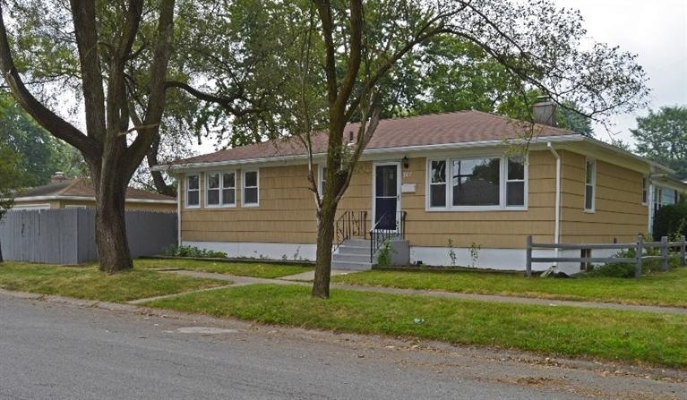 747 N Ernest St, Griffith, IN 46319 - photo 1