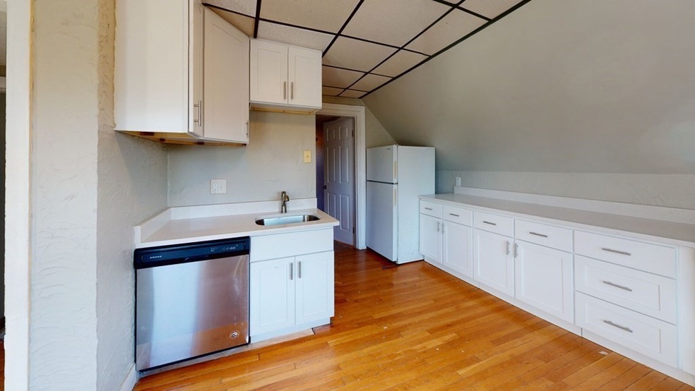 18 Woodward St unit 3, Everett, MA 02149 - photo 1