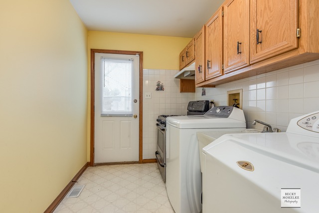 1103 Conan Doyle Rd, Naperville, IL 60564 - photo 1