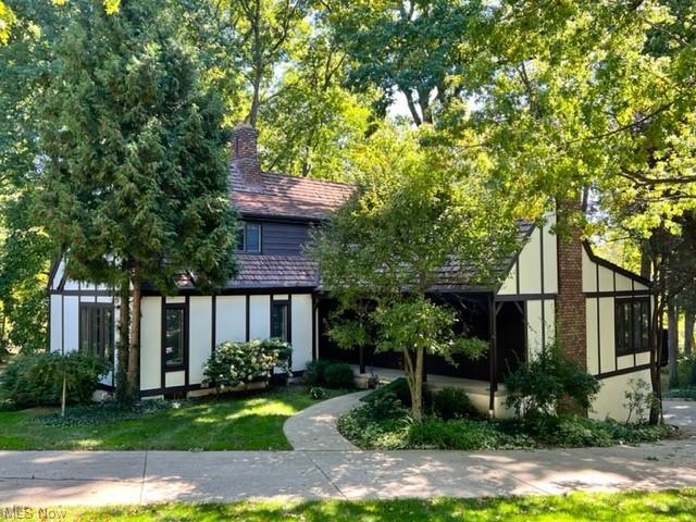 Welcome to  35 Chadbourne Dr.  This long time owne