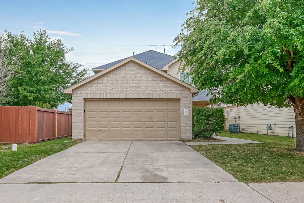 838 Darbydale Crossing Ln, Houston, TX 77090 - photo 1