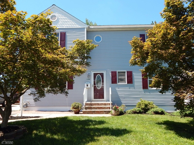 1306 Raritan Ave, Manville, NJ 08835 - photo 1