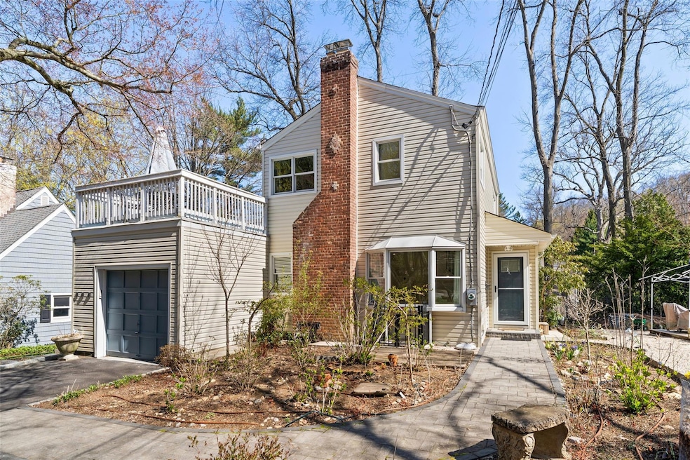 215 Benedict Ave, Tarrytown, NY 10591 - photo 1