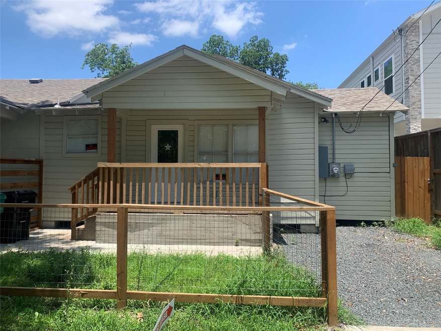 5204 Gano St unit B, Houston, TX 77009 - photo 1