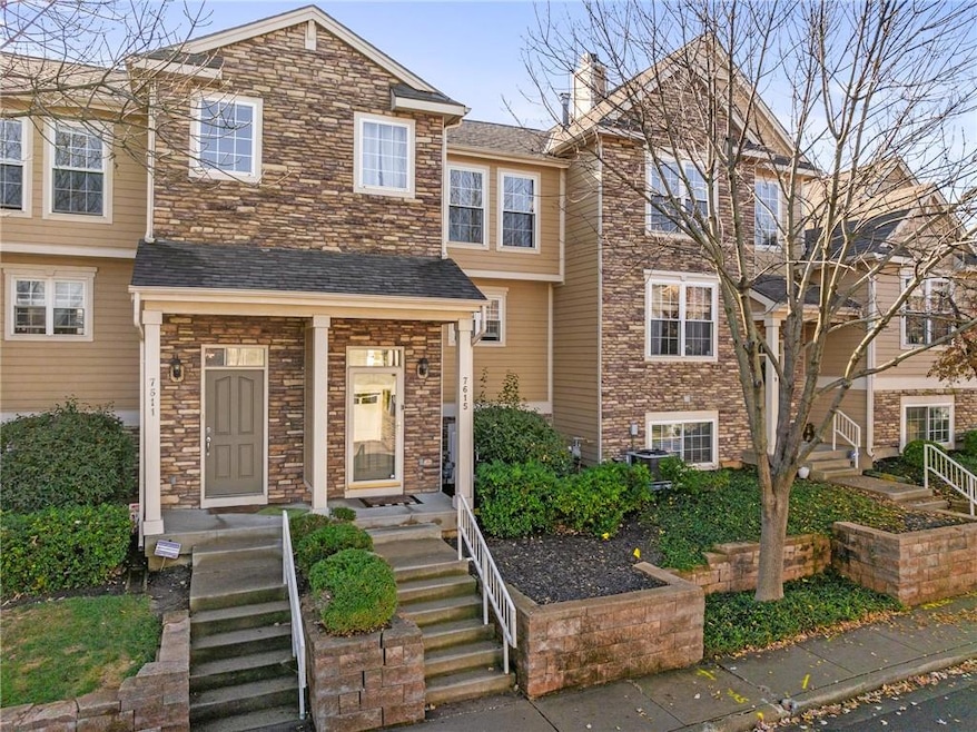 7615 W 158th Terrace, Overland Park, KS 66223 - photo 1