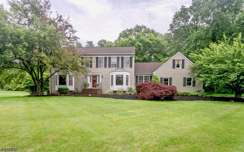 51 Farview Dr, Hackettstown, NJ 07840 - photo 1