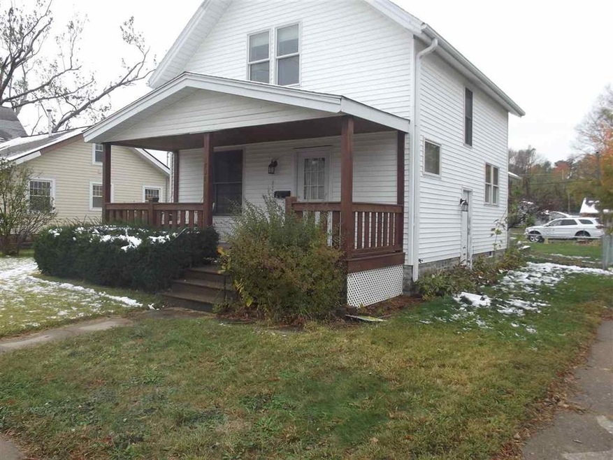 1738 Ellis Blvd NW, Cedar Rapids, IA 52405 - photo 1