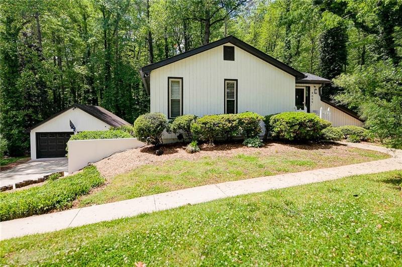 4099 Dunnington Dr, Marietta, GA 30062 - photo 1