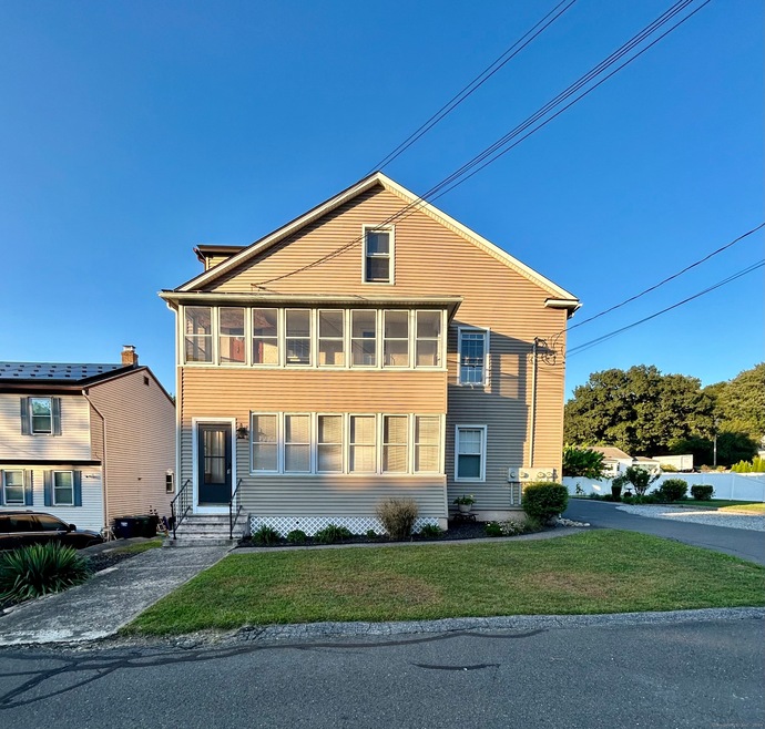 8 Richards Ave unit 3, Seymour, CT 06483 - photo 1