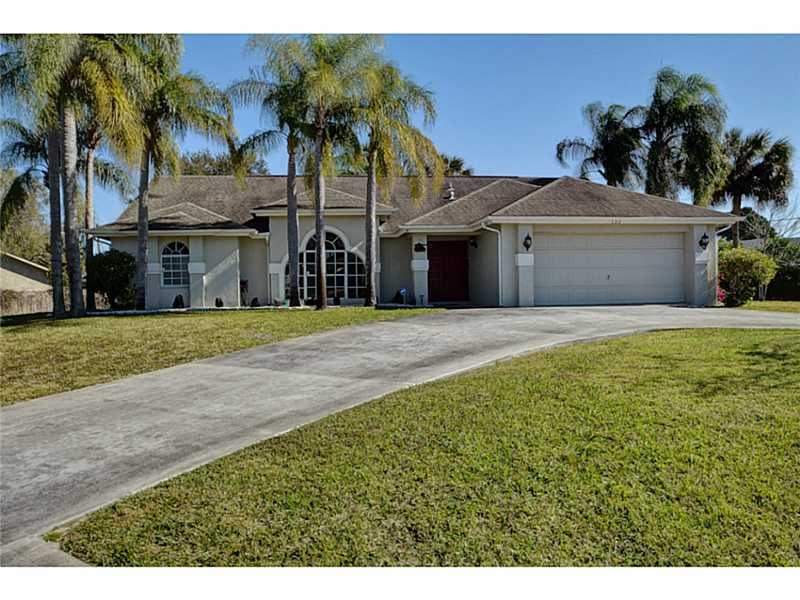 122 Curtis Cir, Sebastian, FL 32958 - photo 1