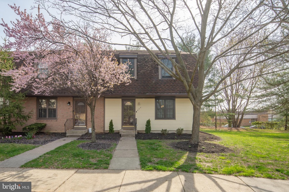 620 Kings Croft, Cherry Hill, NJ 08034 - photo 1