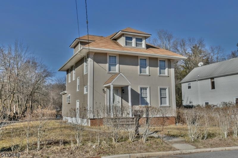 42 Oak St, Bloomingdale, NJ 07403 - photo 1