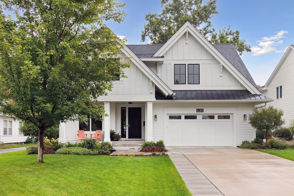 Sold $2,279,500 • Co-Listing Agent