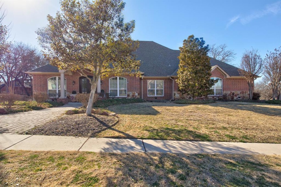 2202 Springwood Ln, Weatherford, TX 76087 - photo 1