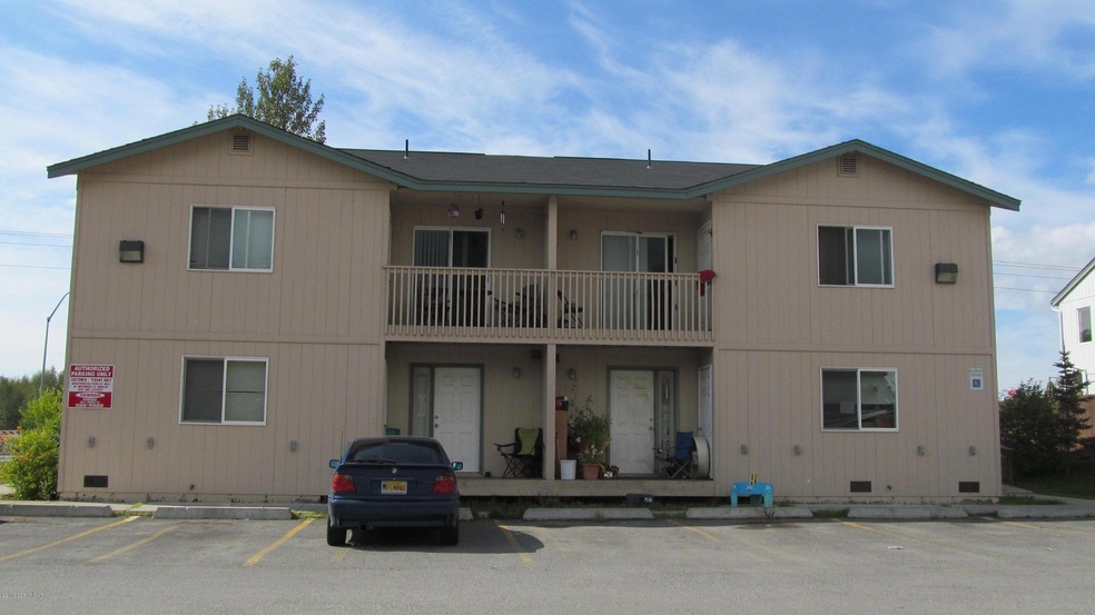 2615 E 64th Ave front