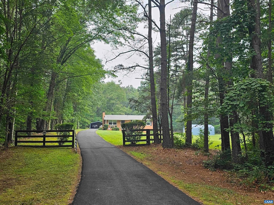 5798 Jefferson Mill Rd, Scottsville, VA 24590 - photo 1