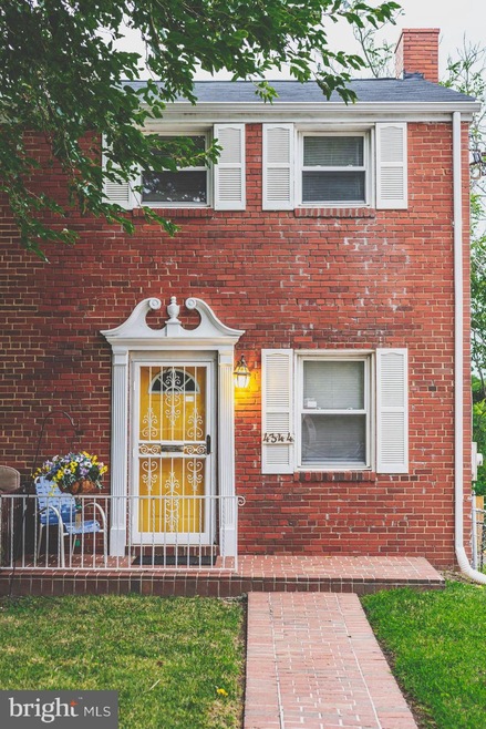4344 Texas Ave SE, Washington, DC 20019 - photo 1