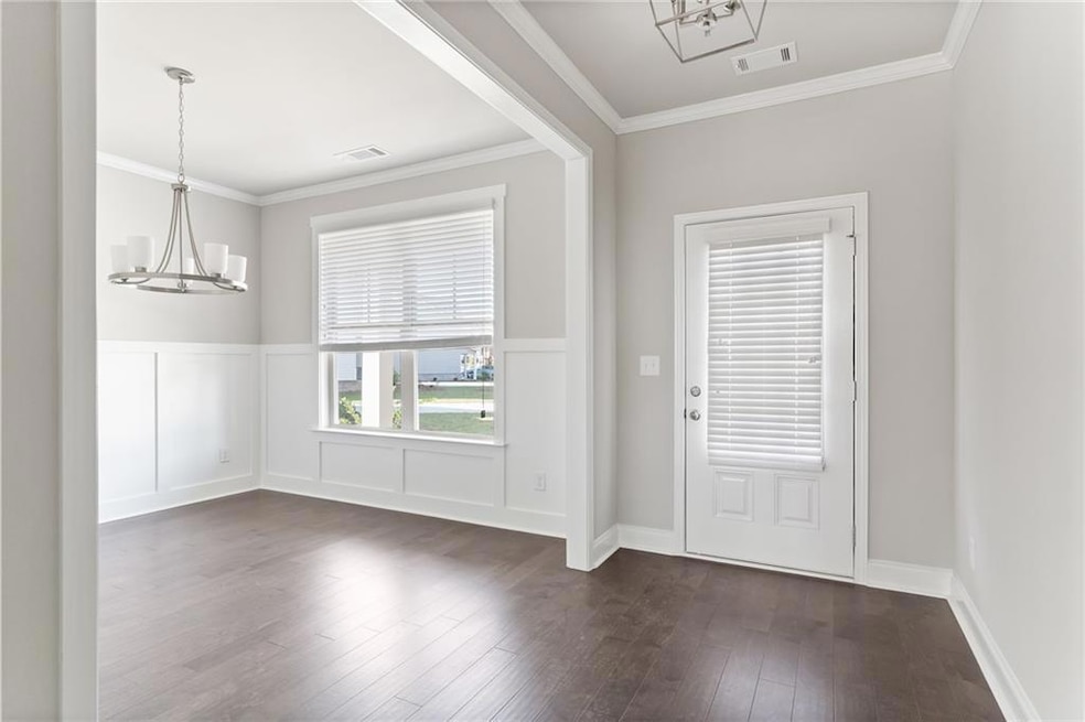 Pictures are a representation of the builder's plan and are not of actaul home.