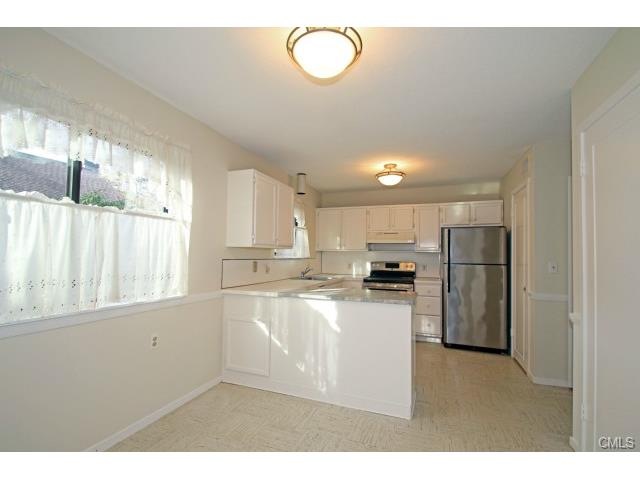 703B Heritage Village unit 703B, Southbury, CT 06488 - photo 1