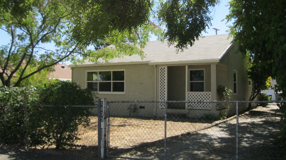 1035 State St, Redding, CA 96001 - photo 1