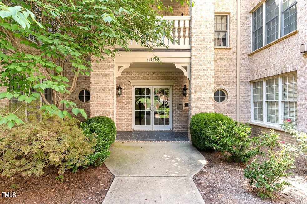 614 W Barbee Chapel Rd, Chapel Hill, NC 27517 MLS 10006299