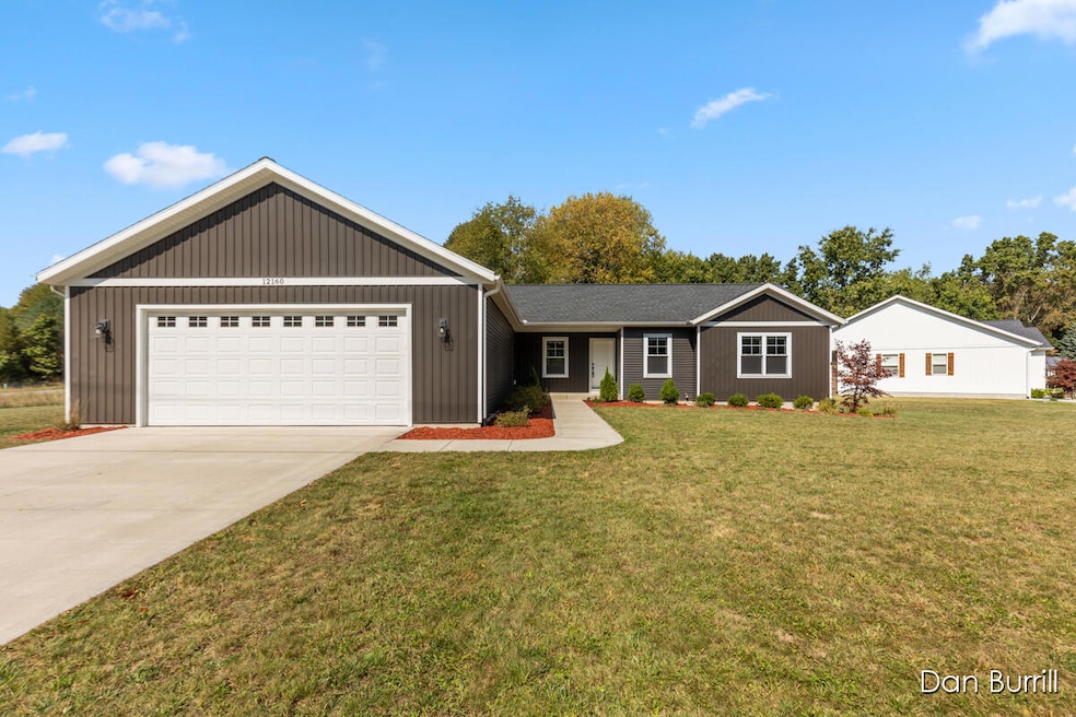 12160 Pine Meadows Dr, Wayland, MI 49348 - photo 1